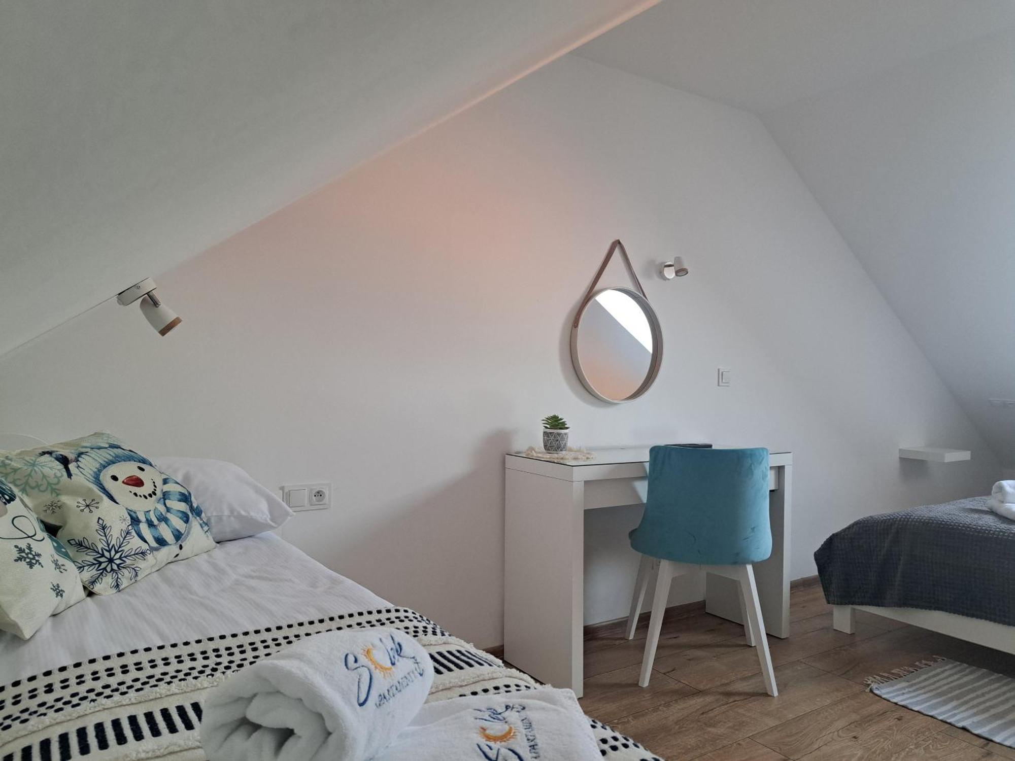 Solek Apartamenty I Pokoje Goscinne Mielno  Exteriör bild