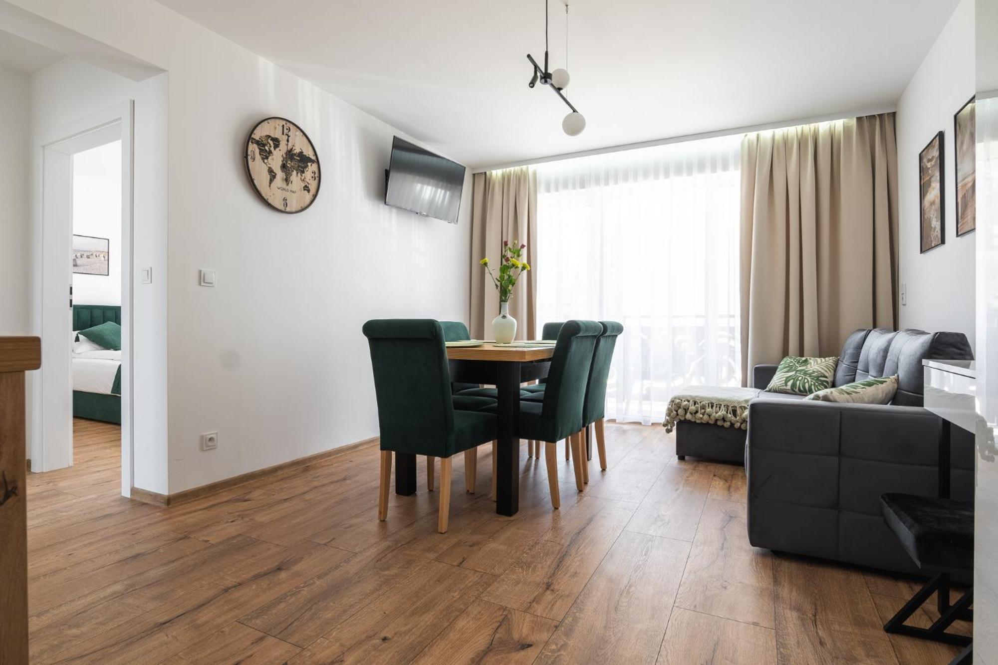 Solek Apartamenty I Pokoje Goscinne Mielno  Exteriör bild