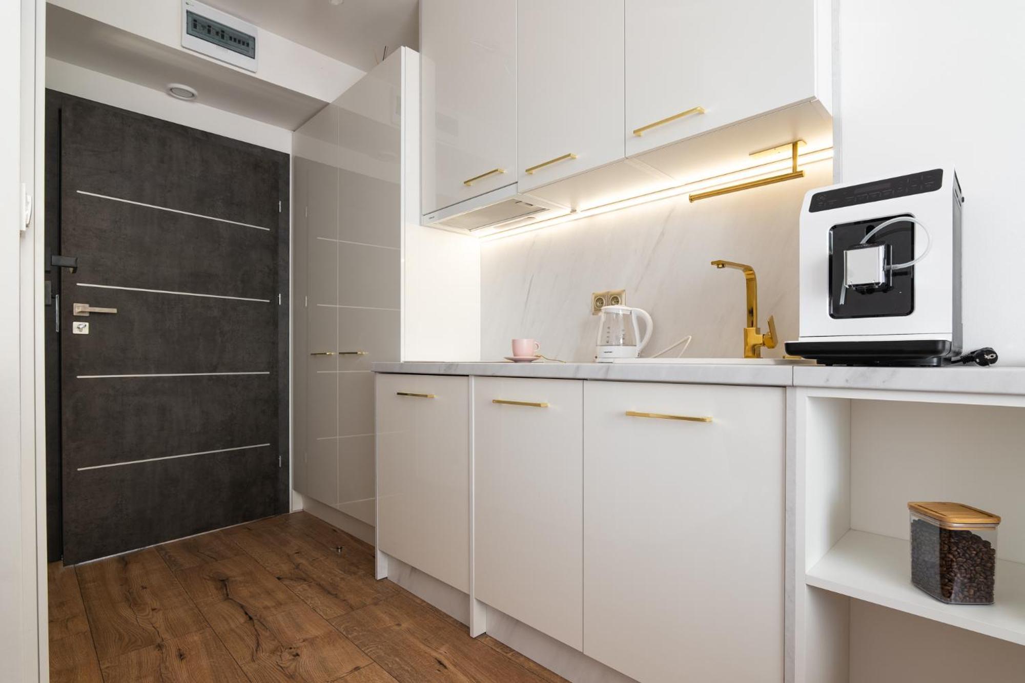 Solek Apartamenty I Pokoje Goscinne Mielno  Exteriör bild