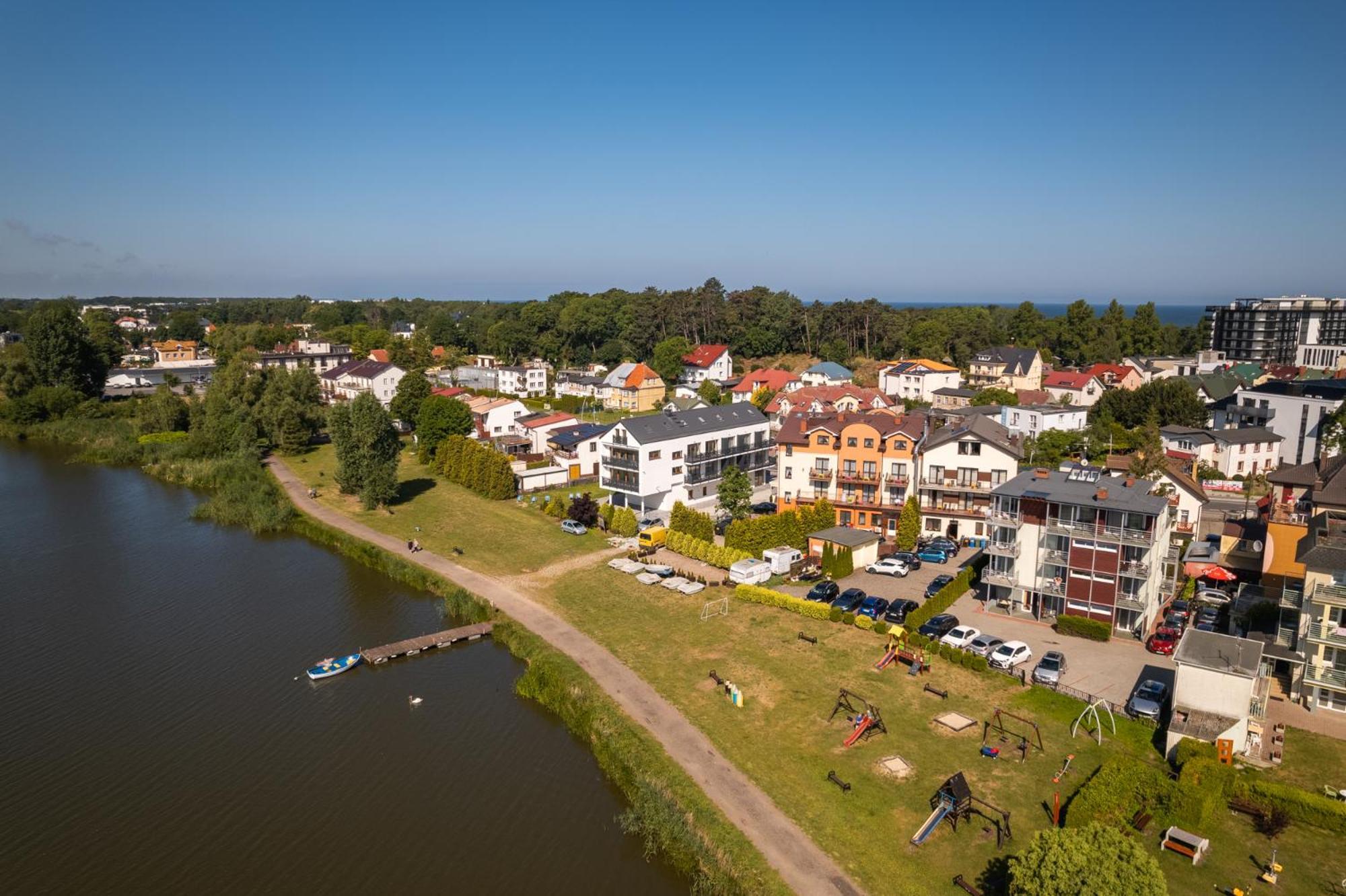 Solek Apartamenty I Pokoje Goscinne Mielno  Exteriör bild